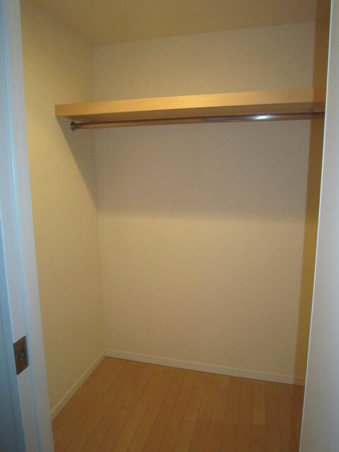 物件内観写真13　(収納)