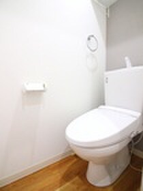 物件内観写真13　(トイレ)