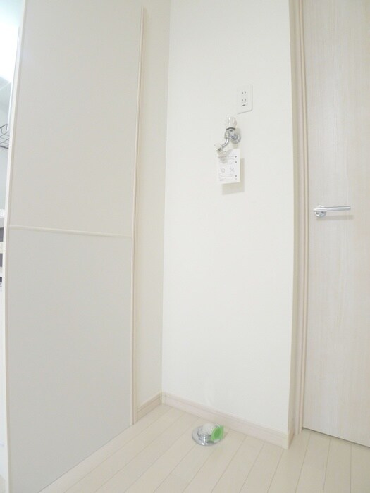 物件内観写真19　(洗濯機置場)