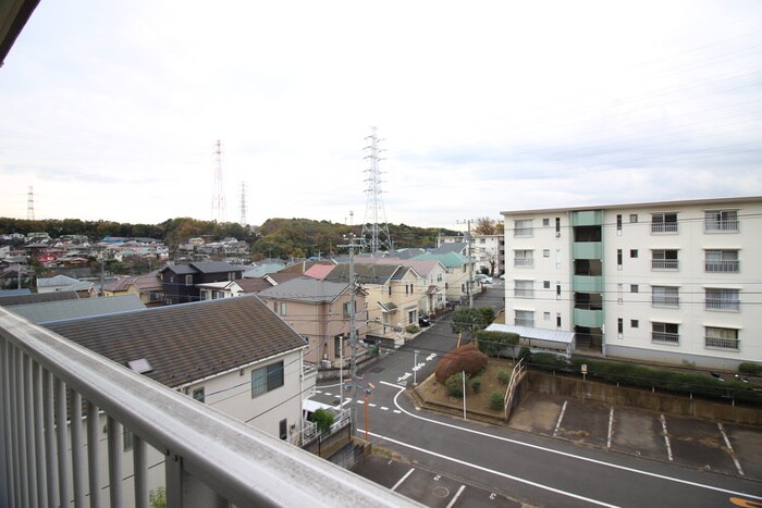 物件内観写真22　(室内からの展望)