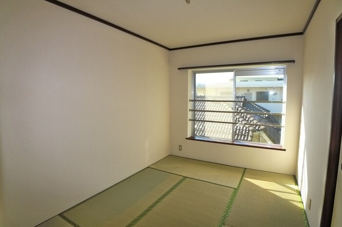 物件内観写真10　(居室)