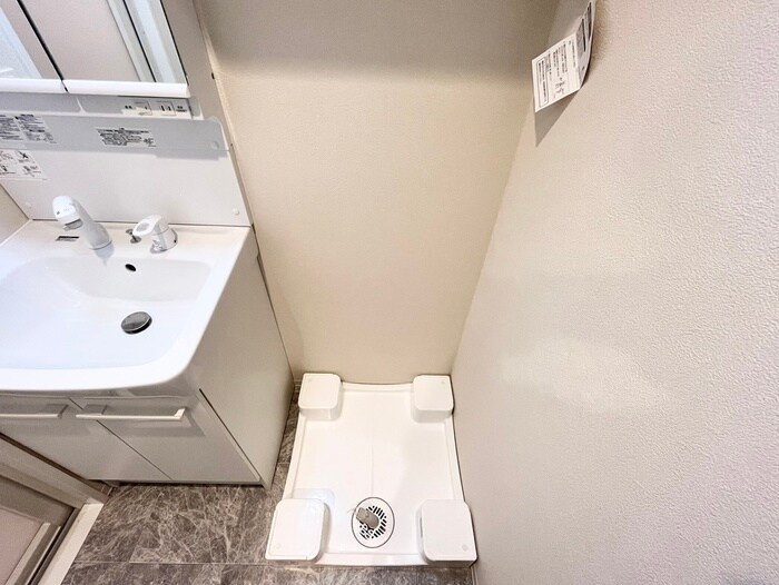 物件内観写真17　(洗濯機置場)