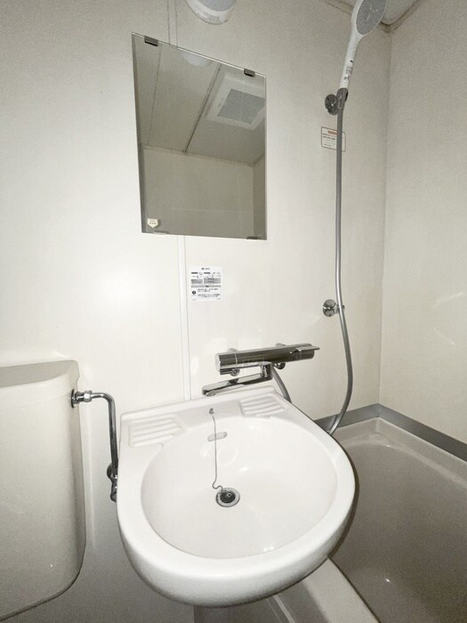 物件内観写真11　(洗面)