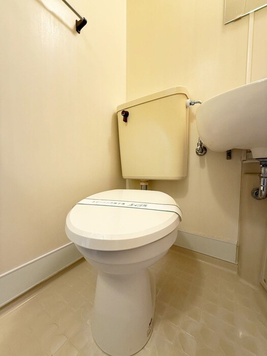 物件内観写真14　(トイレ)