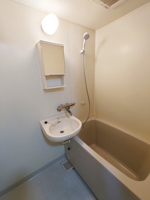 物件内観写真6　(バス／シャワールーム等)