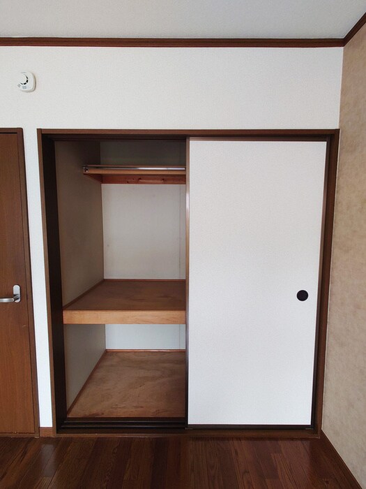 物件内観写真11　(収納)