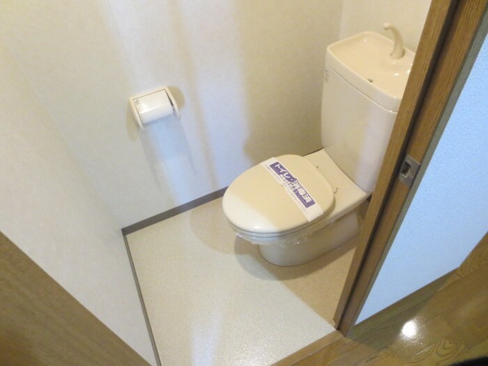 物件内観写真12　(トイレ)