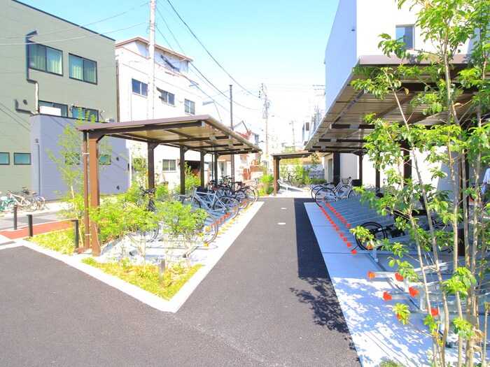 物件外観写真5　(駐輪場)