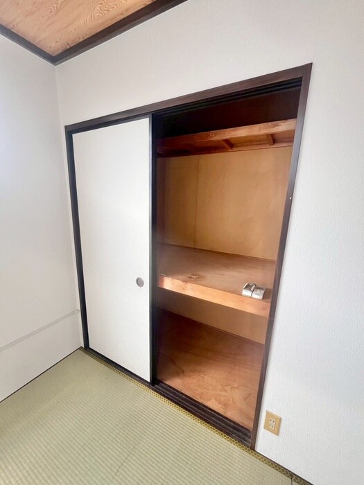 物件内観写真13　(収納)