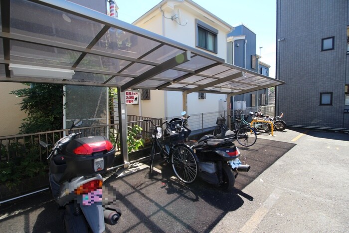 物件外観写真6　(駐輪場)
