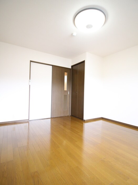 物件内観写真11　(室内からの展望)