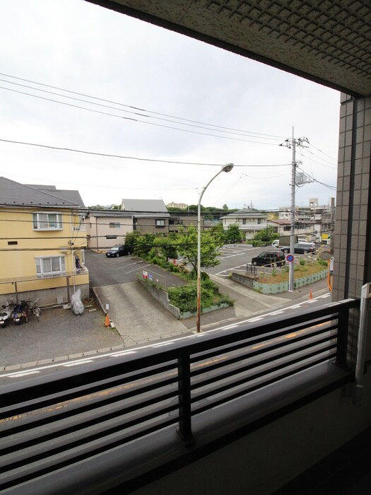 物件内観写真22　(室内からの展望)