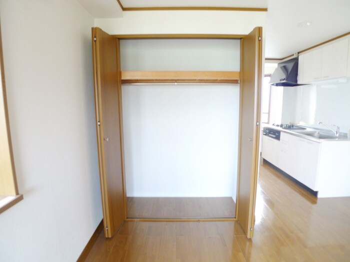 物件内観写真12　(収納)