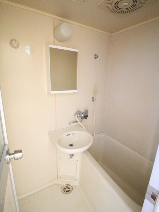 物件内観写真6　(バス／シャワールーム等)