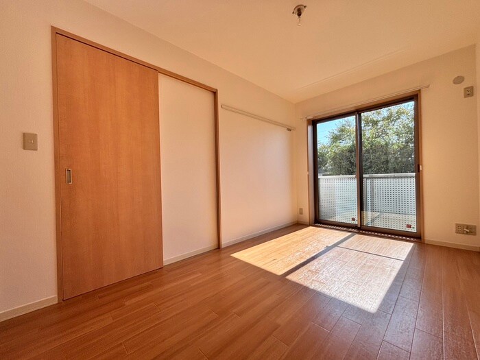 物件内観写真11　(居室)