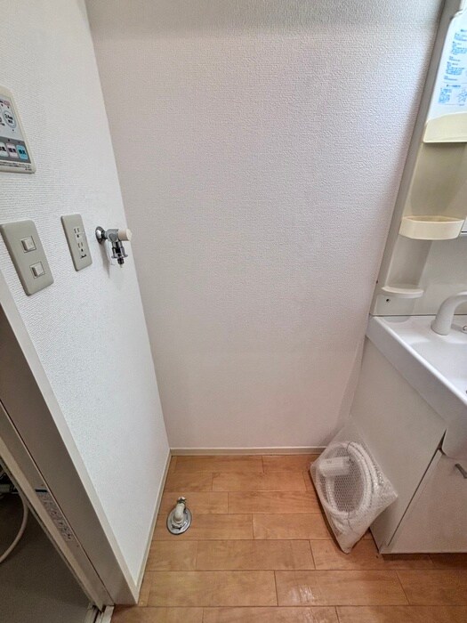 物件内観写真19　(洗濯機置場)