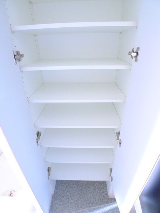 物件内観写真18　(靴箱)