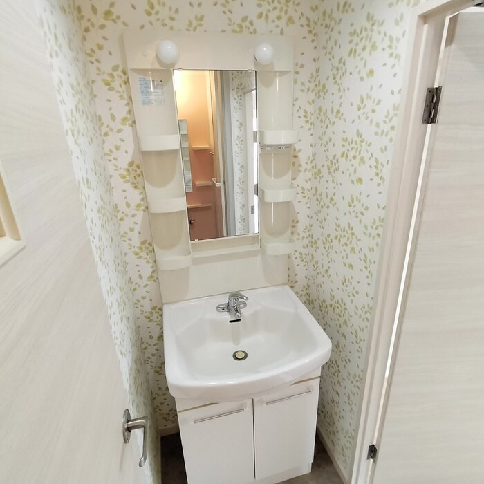 物件内観写真11　(洗面)