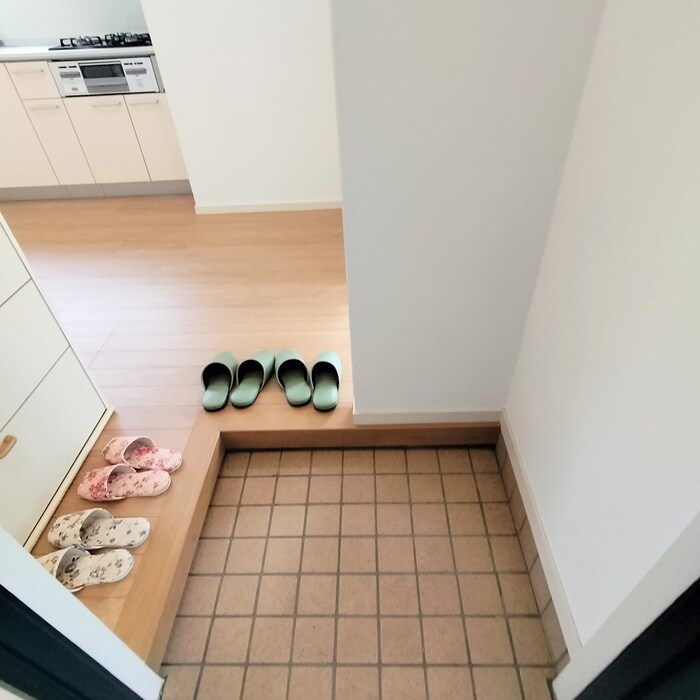 物件内観写真14　(玄関)