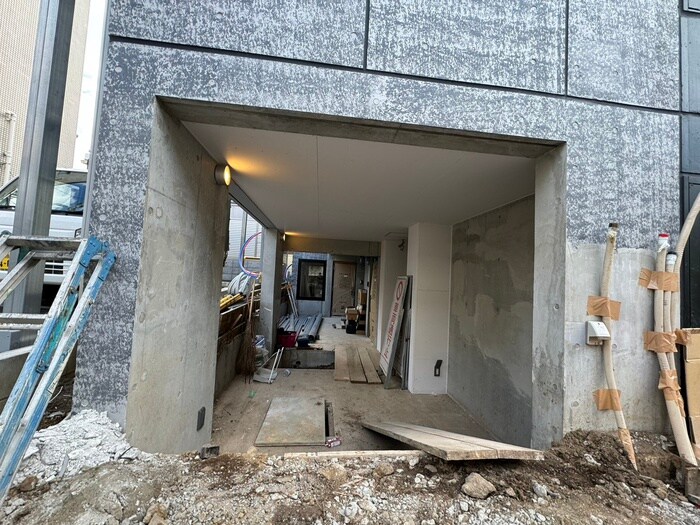 アンダーズ　レジデンス北新宿のエントランス部分