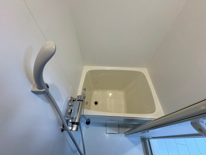 アンダーズ　レジデンス北新宿のバス