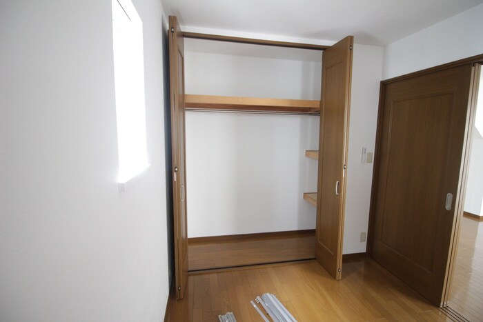 物件内観写真10　(収納)