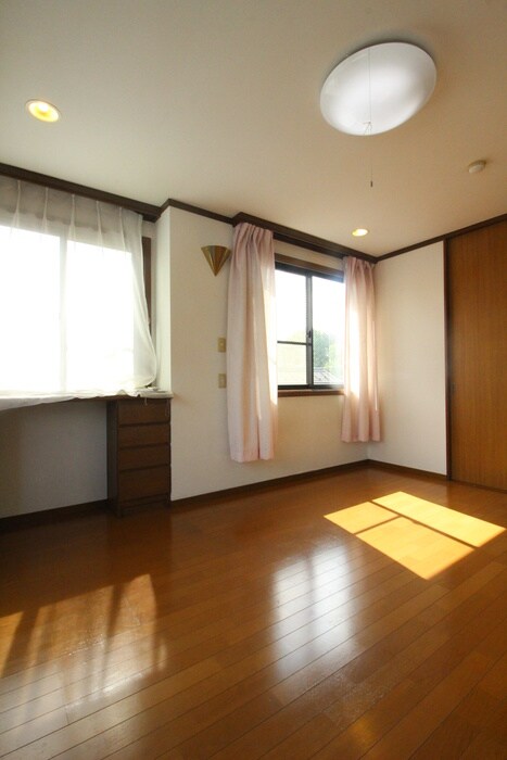 物件内観写真9　(居室)