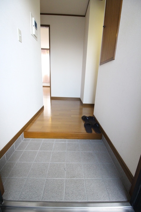 物件内観写真18　(玄関)