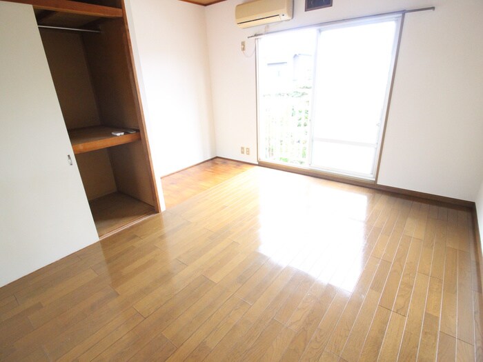 物件内観写真12　(居室)