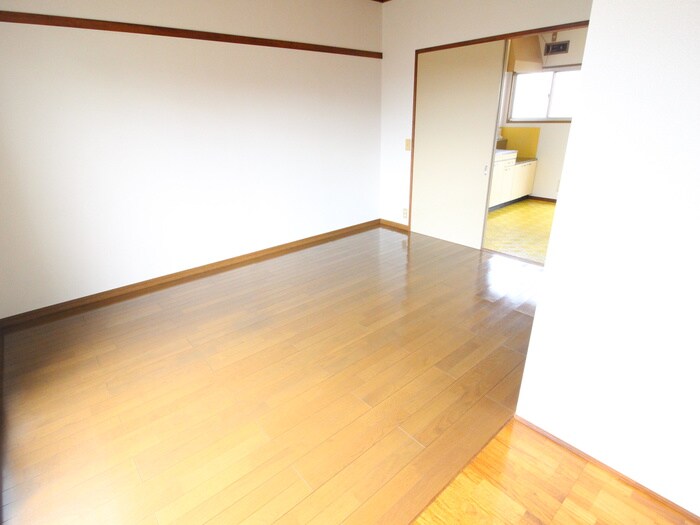 物件内観写真15　(居室)