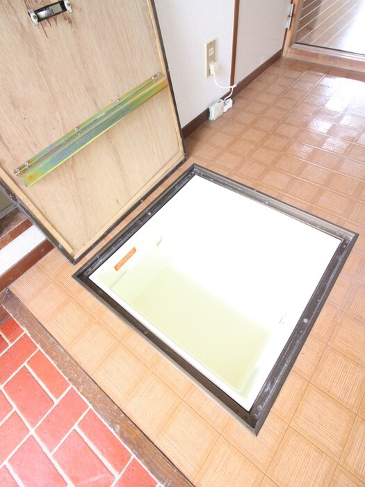 物件内観写真16　(収納)