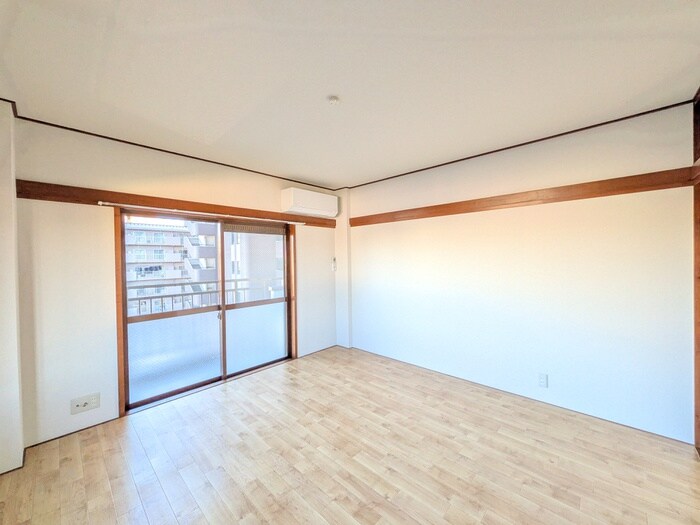 物件内観写真9　(居室)