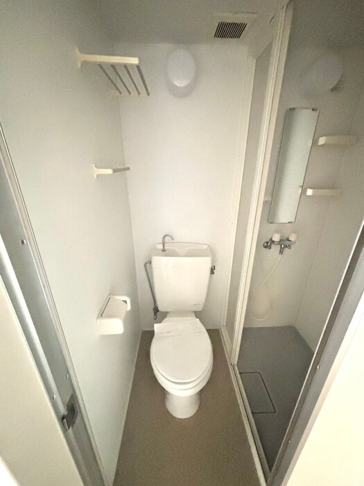 物件内観写真13　(トイレ)