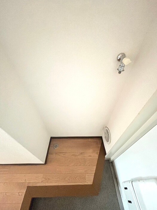 物件内観写真14　(洗濯機置場)