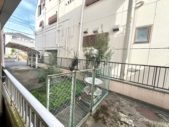 物件内観写真22　(室内からの展望)