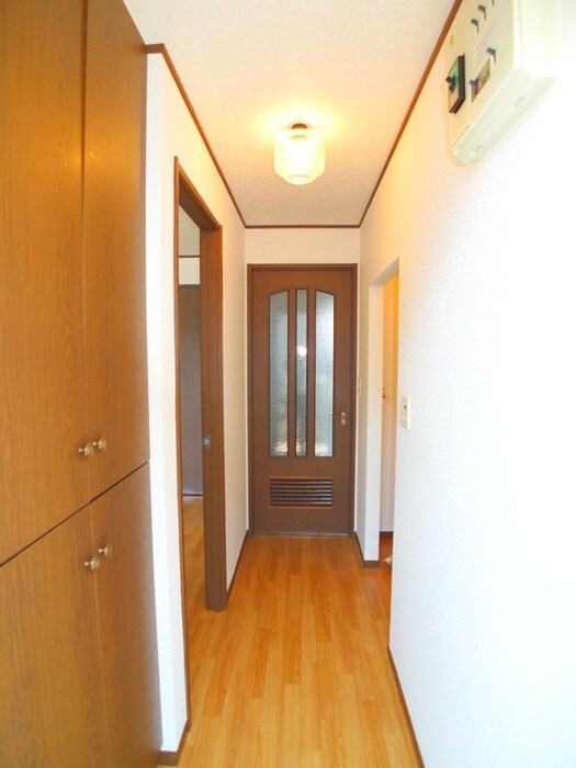 物件内観写真20　(廊下)