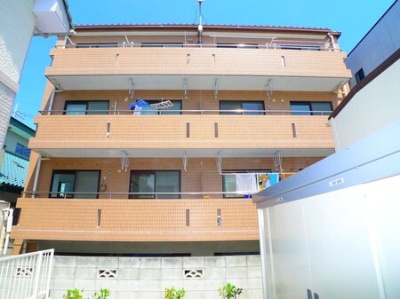 北上尾藤澤マンション外観写真
