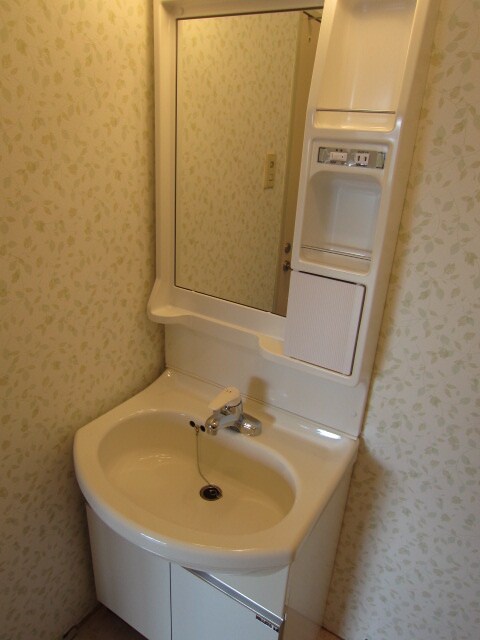 物件内観写真9　(洗面)