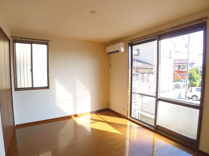 物件内観写真7　(居室)