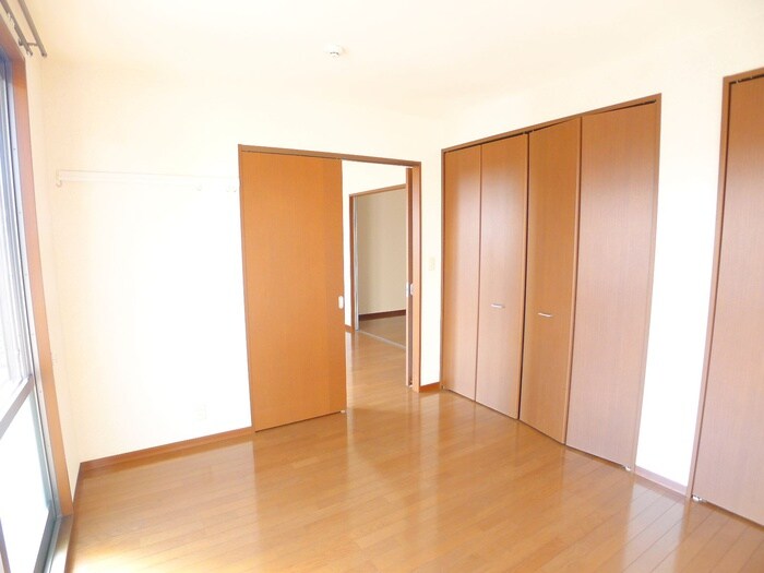 物件内観写真8　(居室)