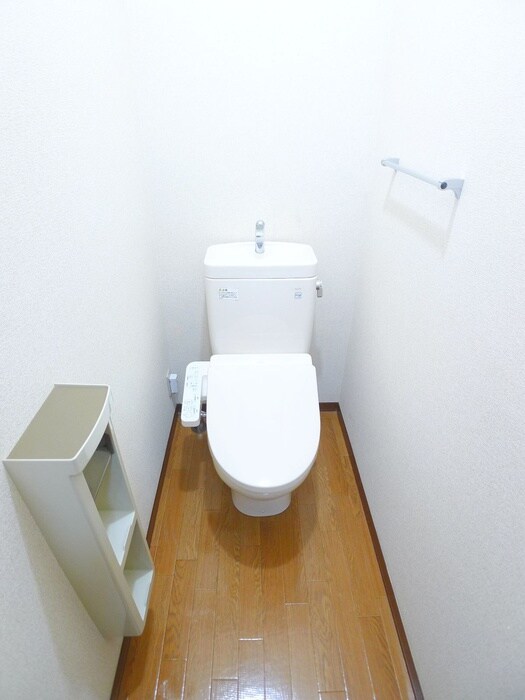 物件内観写真16　(トイレ)