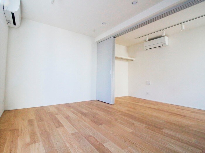 物件内観写真11　(居室)