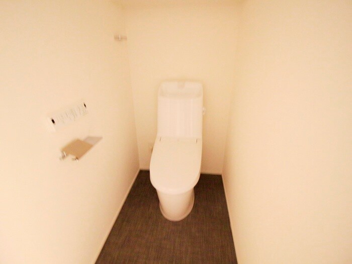 物件内観写真14　(トイレ)