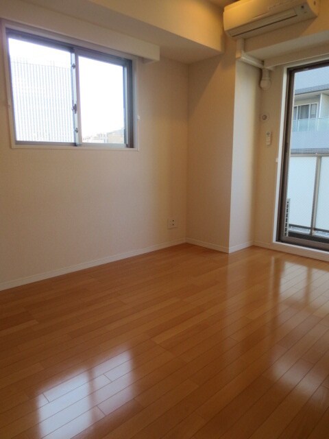 物件内観写真10　(居室)