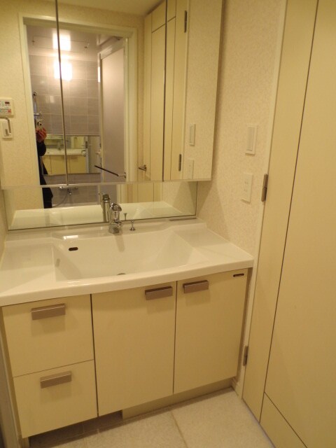 物件内観写真15　(洗面)