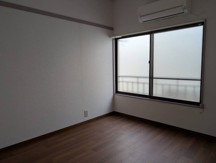 物件内観写真6　(居室)