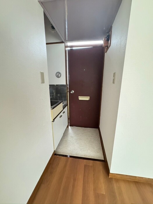 物件内観写真15　(玄関)