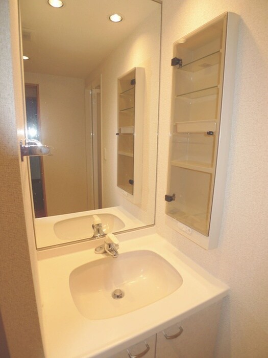 物件内観写真9　(洗面)