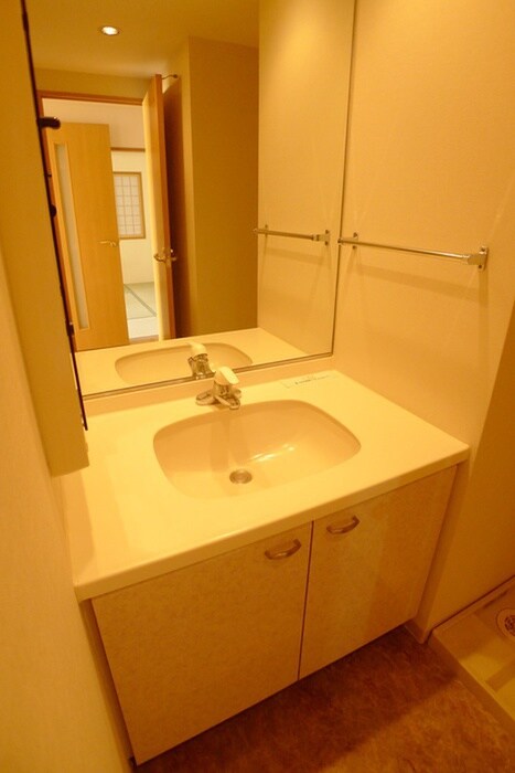 物件内観写真9　(洗面)