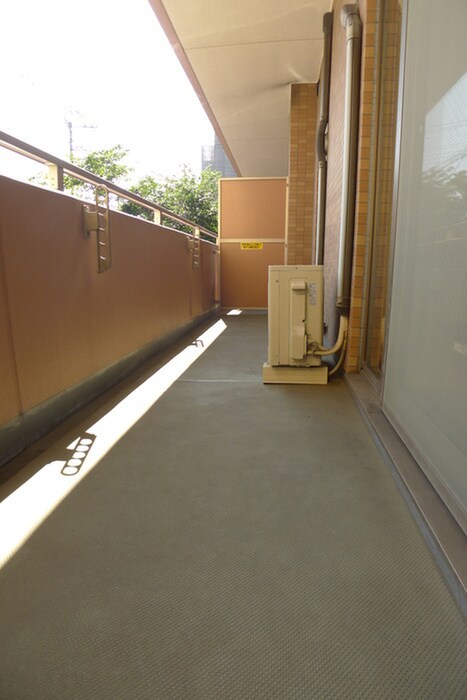 物件内観写真11　(ベランダ・バルコニー)